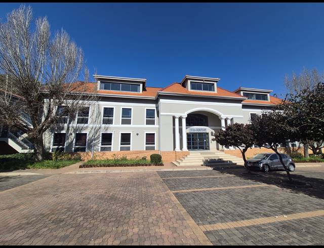 325M² OFFICE TO LET IN WOODMEAD
